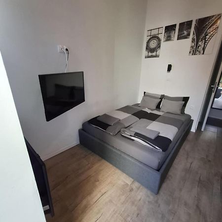 Charming Studio In The City Centre Budapest Exterior foto